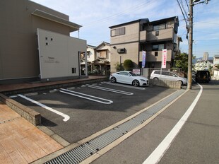 リナッセ東山の物件外観写真